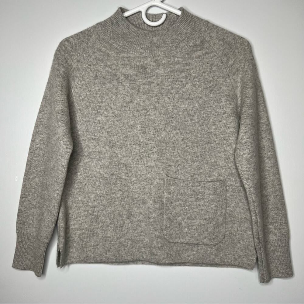 100% Pure Cashmere Cozy Gray Beige  Sweater with Pocket